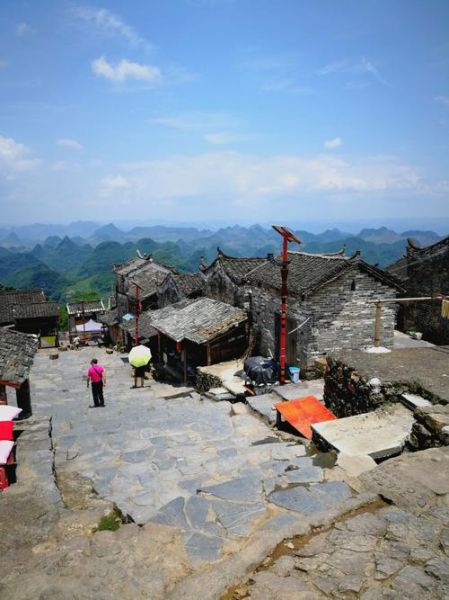 三排瑤寨(帶你體驗古老民族風情)