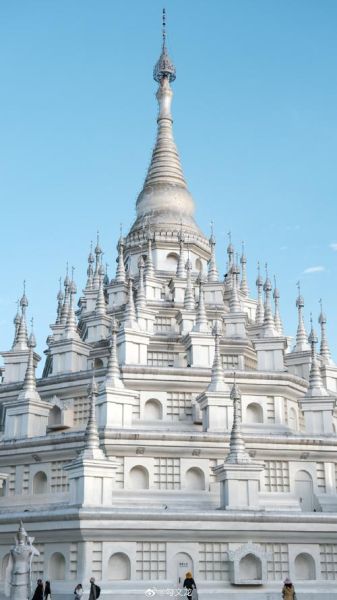 去什么地方旅游好(  還是體驗異域風情)