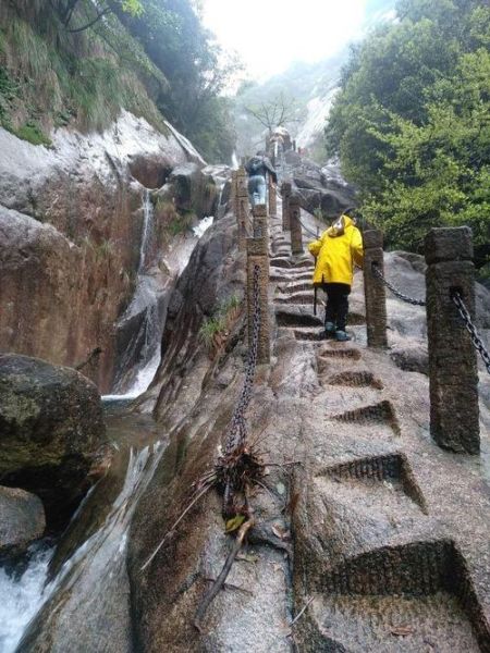 哪些旅游景點好玩(哪些地方值得你一去再去)