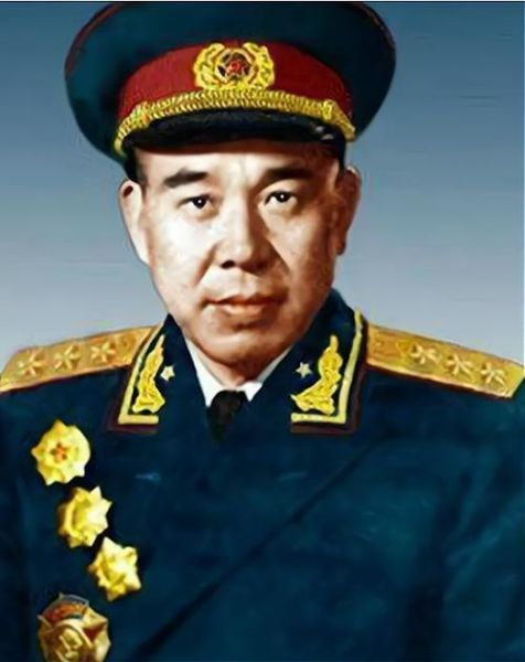 黃永勝簡(jiǎn)歷(這背后隱藏著什么)