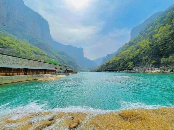 河南寶泉旅游度假區(哪個季節景色最美)