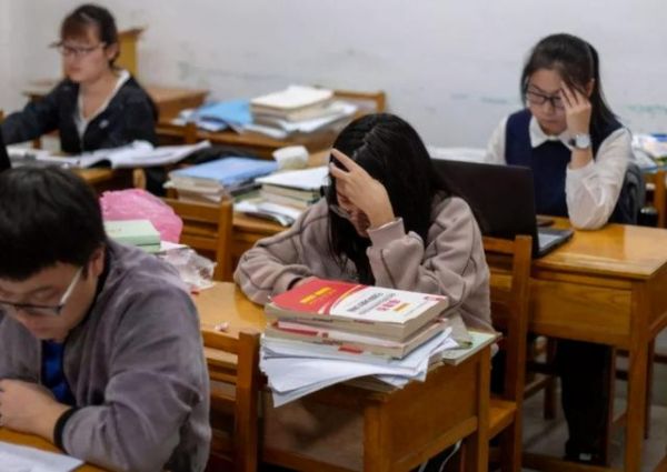 大學(xué)生活是怎樣的(還是充滿(mǎn)迷茫的)